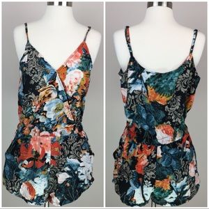 Spooy Spaghetti Strap V- Neck Colorful Romper M 🌸